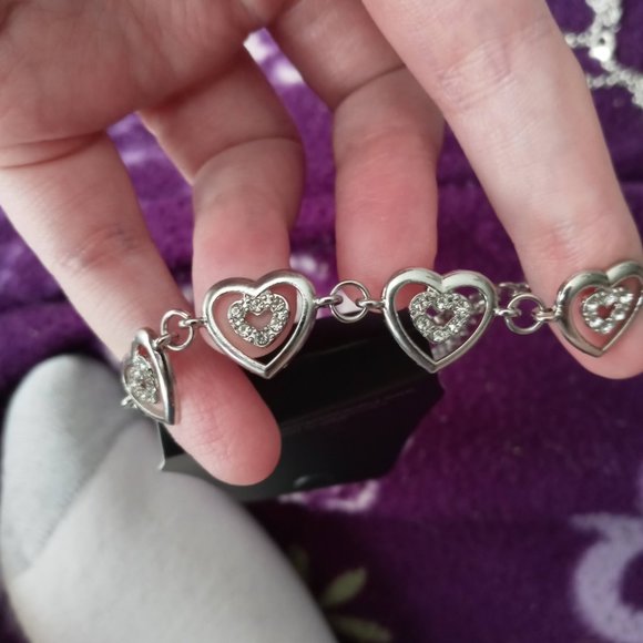 Jewelry - Picture 5 of 8